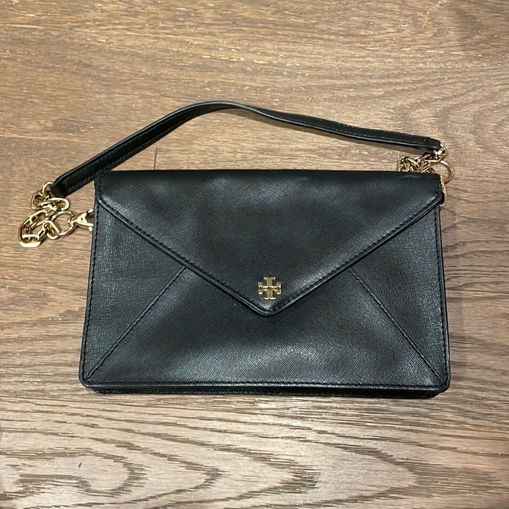Tory burch Robinson envelope clutch